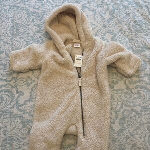 Warm onesie zip-up by Hanna Andersson